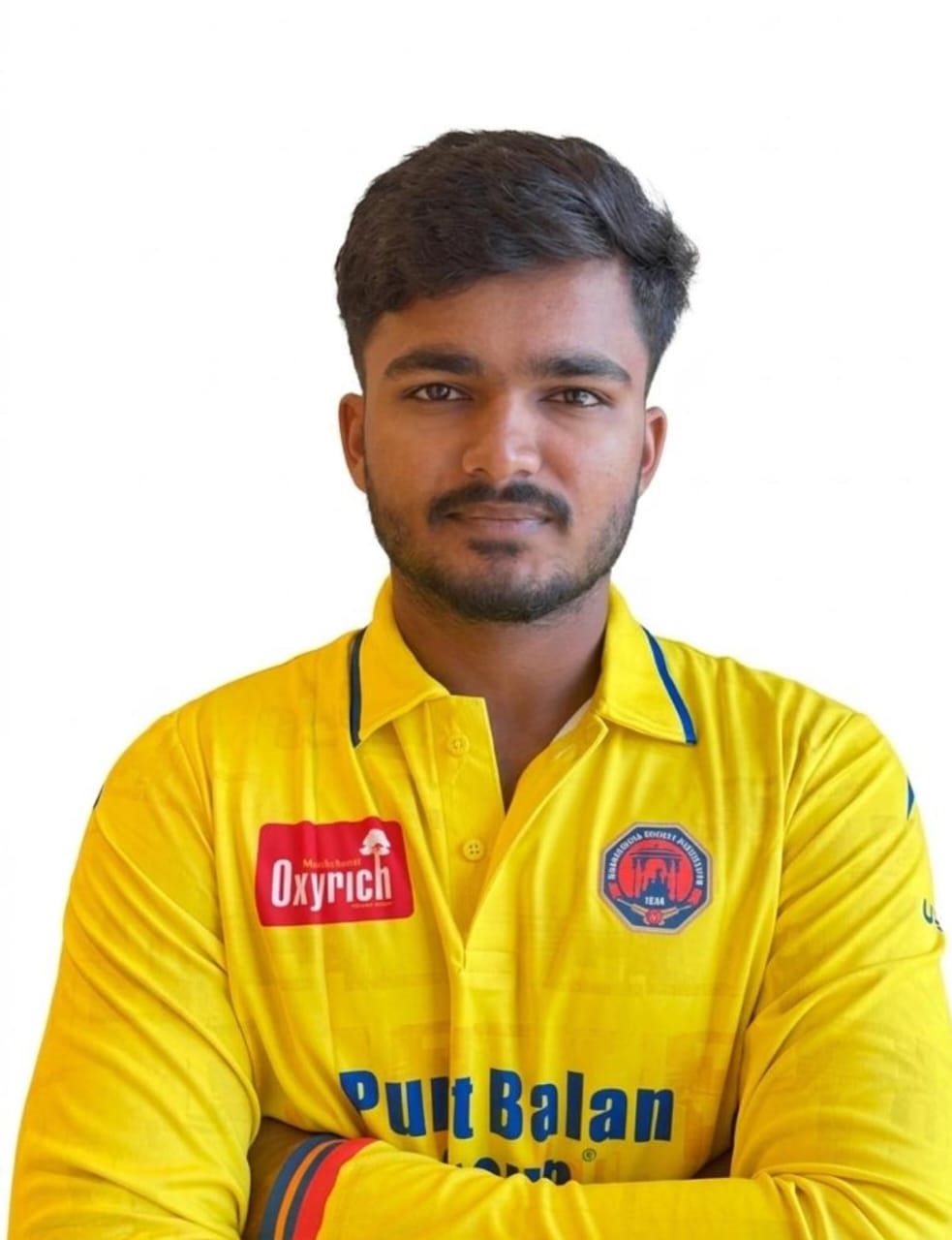 सोलापूरच्या यश बोरामणी व समर्थ दोरनाल यांची महाराष्ट्र संभाव्य क्रिकेट संघात निवड