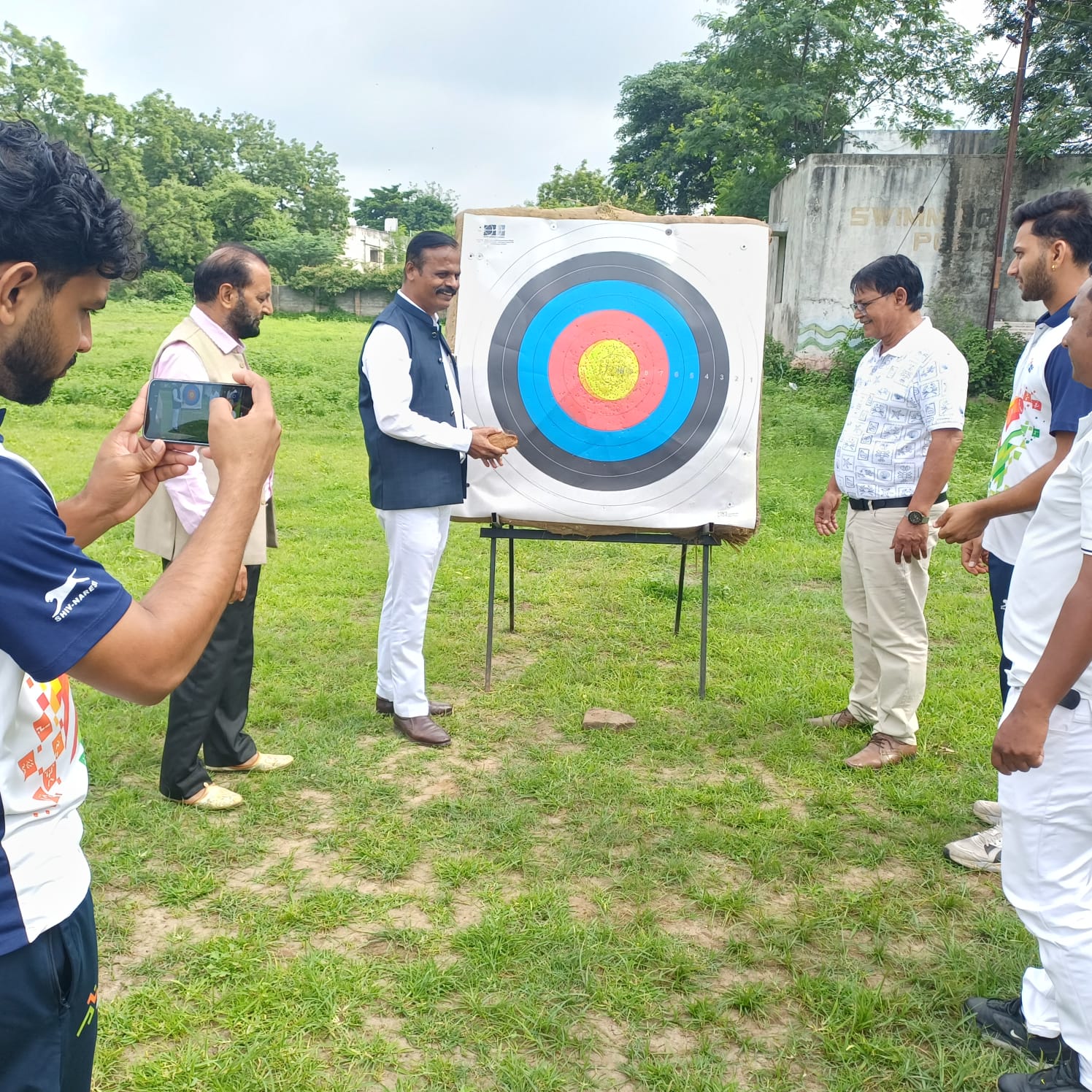 पीईएस शारीरिक शिक्षण महाविद्यालयात धनुर्विद्या प्रशिक्षण केंद्राचा थाटात शुभारंभ
