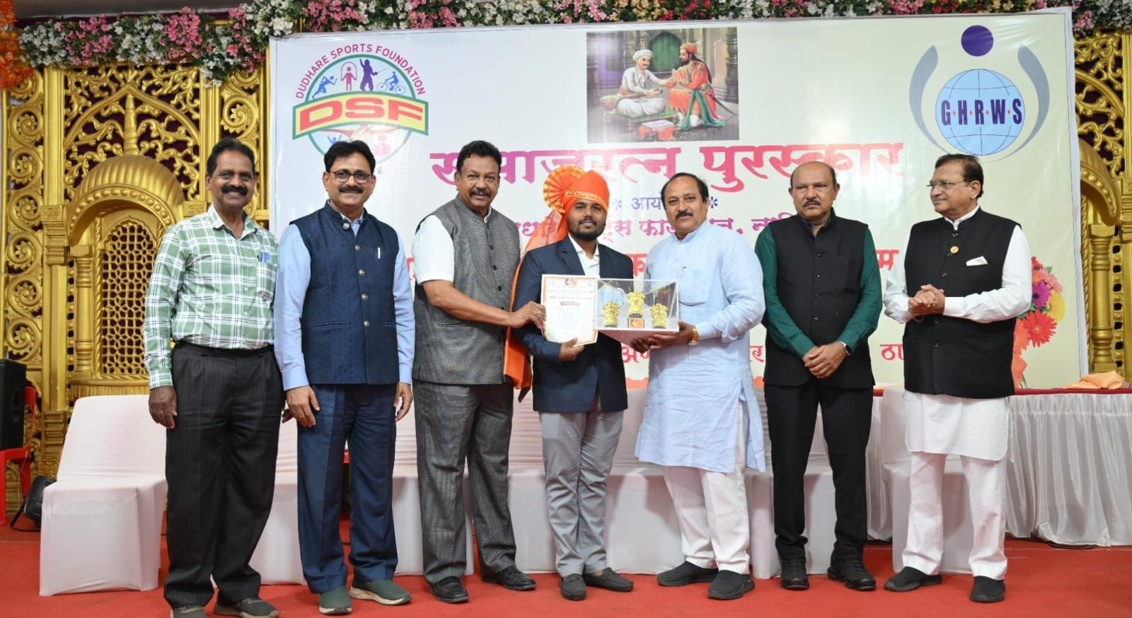 Prashant Shinde Honoured with 'National Ideal Teacher Award'