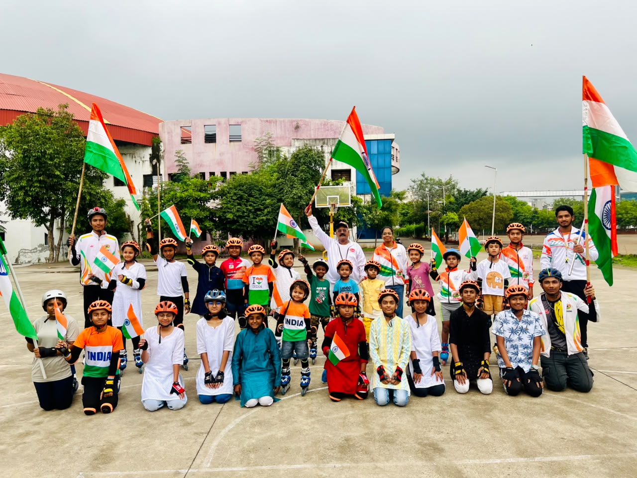 स्वातंत्र्यदिनानिमित्त ७९ मिनिटांच्या 'नॉन-स्टॉप' स्केटिंगचा आंतरराष्ट्रीय विक्रम