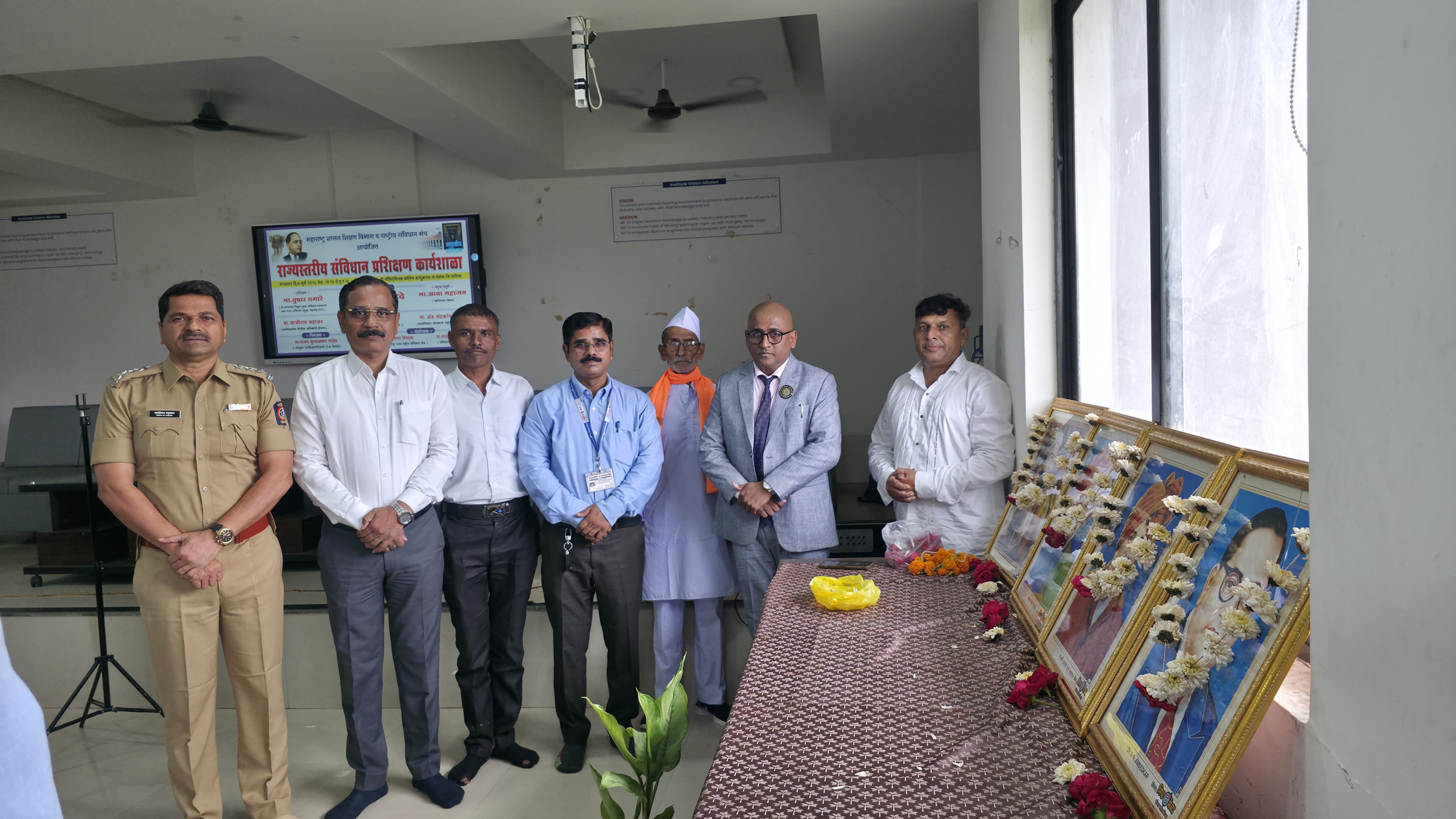 Make Conscious Efforts to Instill Constitutional Values ​​in Students: Tushar Pagare