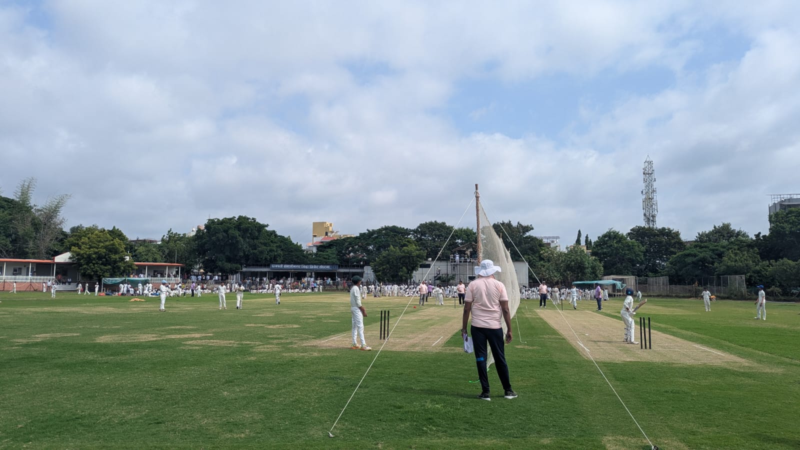 क्रिकेट निवड चाचणीला ५०० हून युवा क्रिकेटपटूंचा सहभाग