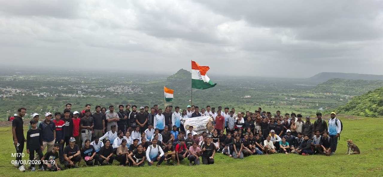 राष्ट्रीय क्रीडा दिनानिमित्त छत्रपती संभाजीनगरमध्ये गिरिभ्रमण मोहीम