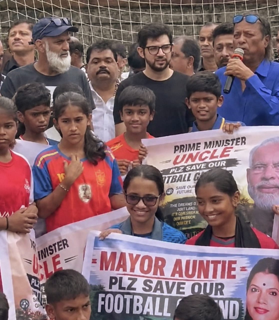 वांद्रे येथील ऐतिहासिक 'नेव्हिल डिसोझा फुटबॉल मैदान' केवळ खेळासाठीच आरक्षित ठेवा