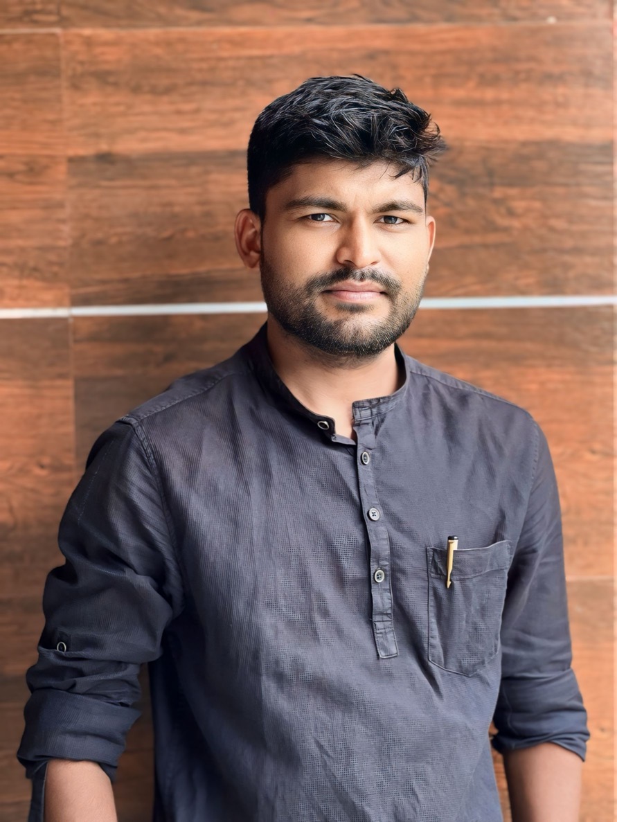 समाज घडविणारा खरा अभियंता म्हणजे शिक्षक