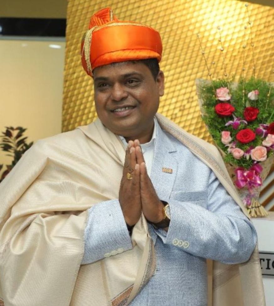 ॲडव्होकेट क्रांती महाजन ः न्याय, साहित्य आणि राष्ट्रजागृतीचे एक बहुआयामी व्यक्तिमत्त्व