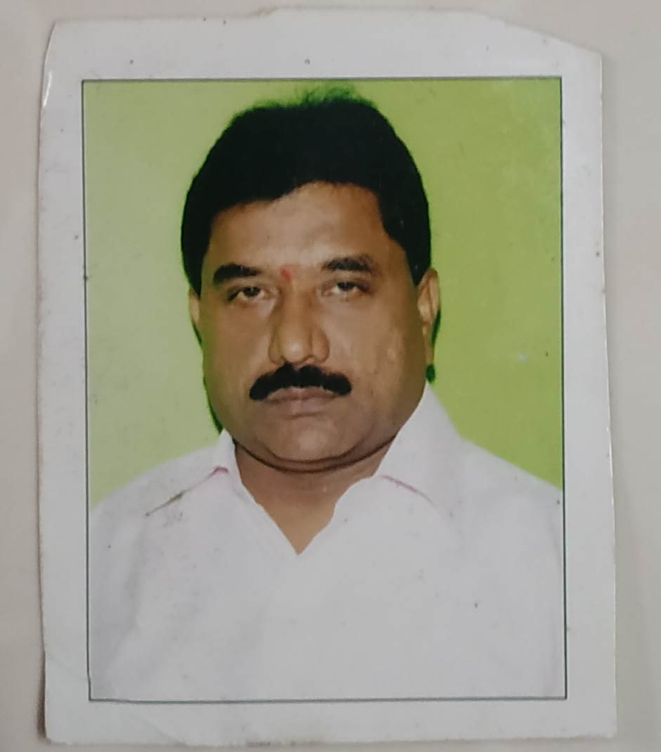 Bharat Mule Honored with 'Veteran Organizer' Award at Kabaddi Day Ceremony