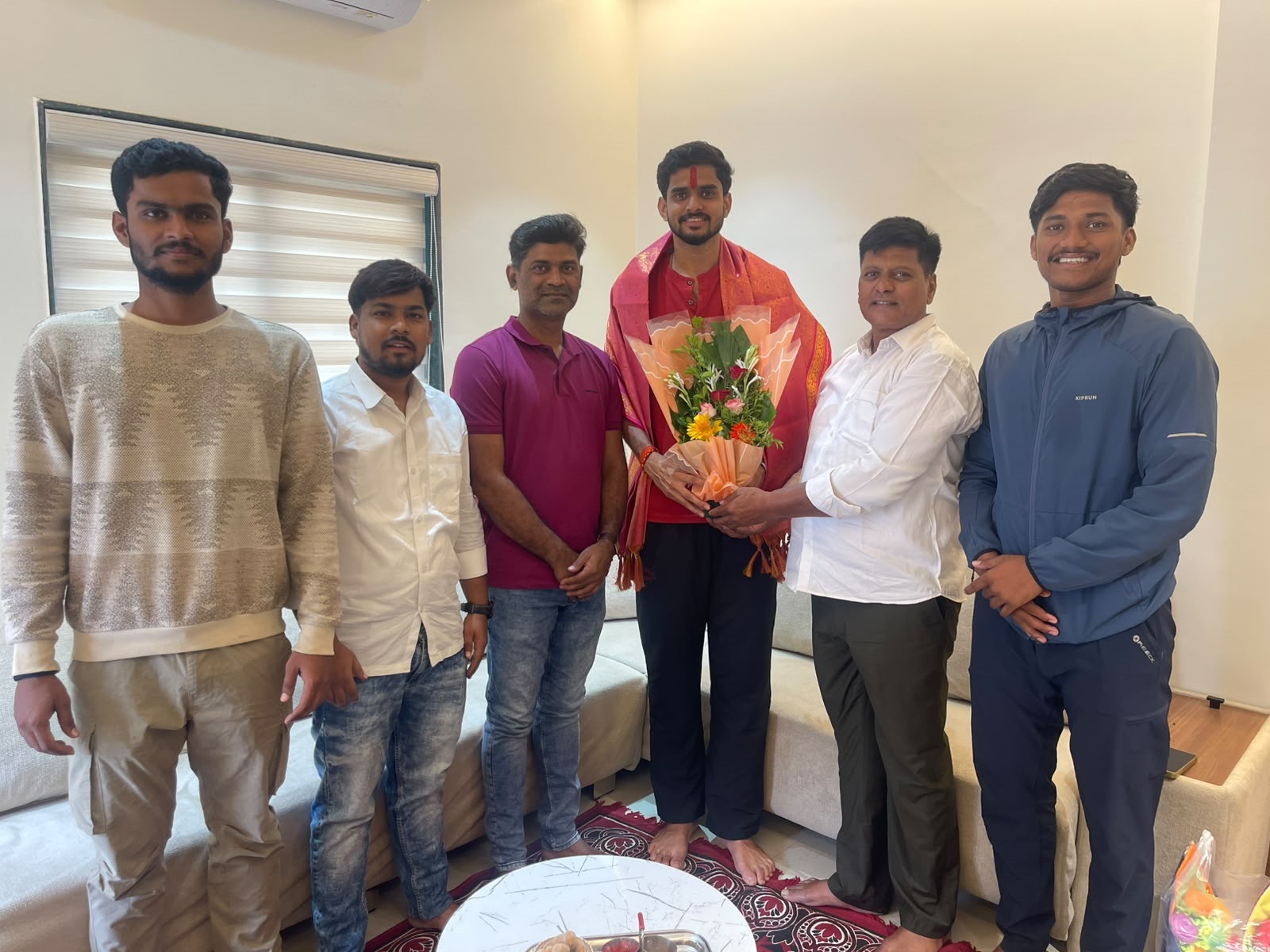 आशिया व्हॉलीबॉल कप ः महाराष्ट्राच्या ओम लाडचा सोलापुरात गौरव