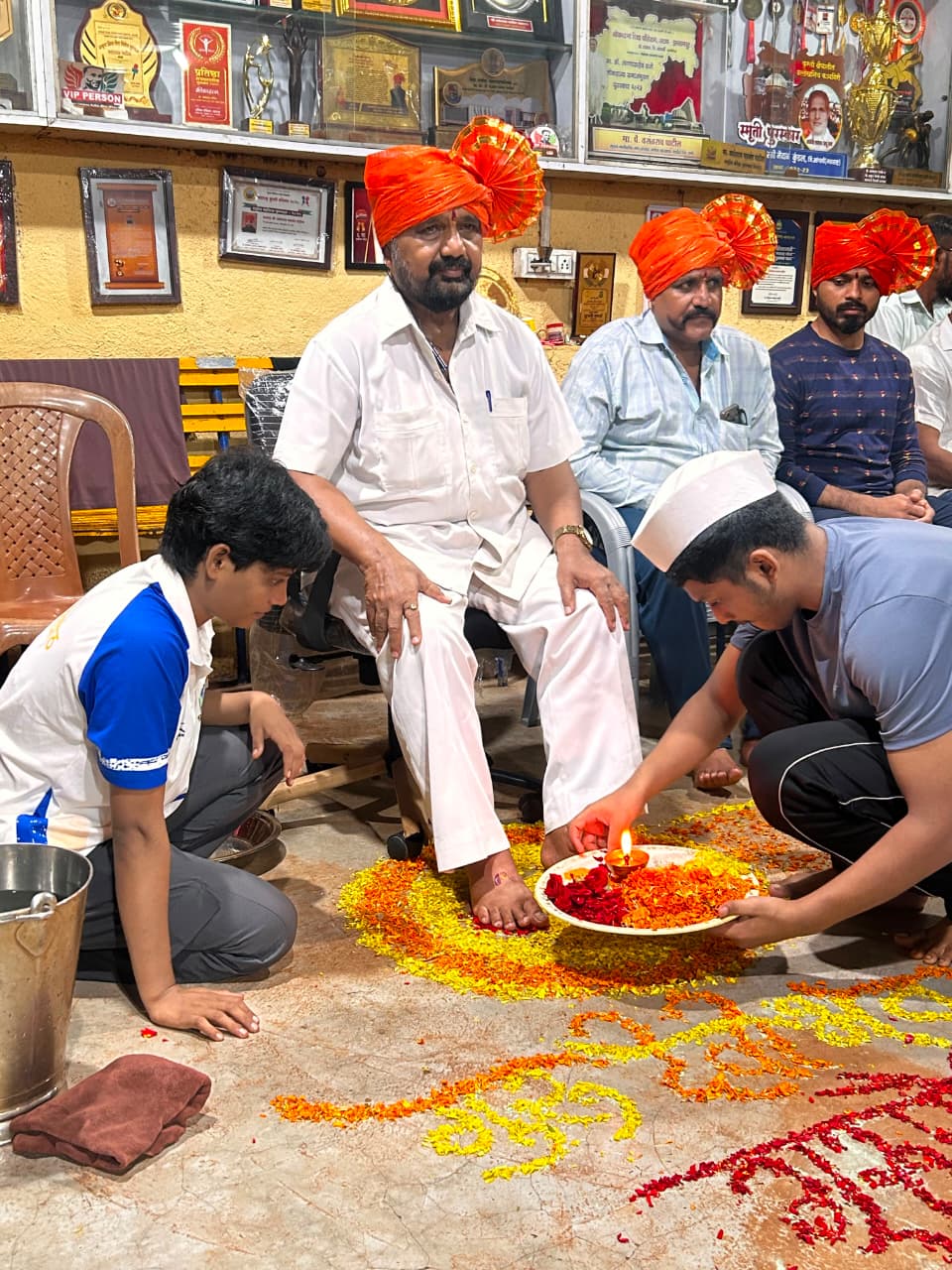 श्री गणेश आखाड्यात गुरुजनांचा भावपूर्ण सत्कार