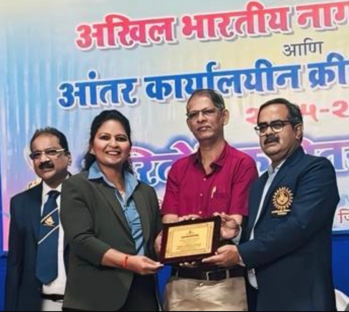 टेनिसपटू संध्याराणी बंडगर यांचा मुख्य सचिव राजेश अग्रवाल यांच्या हस्ते विशेष सन्मान