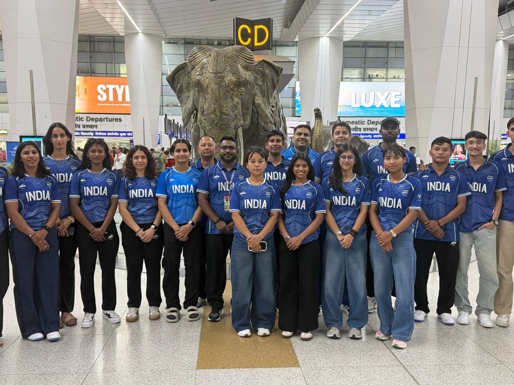 India's Historic 20-Member Fencing Squad Departs for Japan